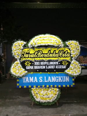 Papan Bunga Duka di Brontokusuman